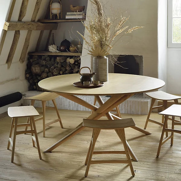 Oval/Round/Rectangular Oak Dining Table