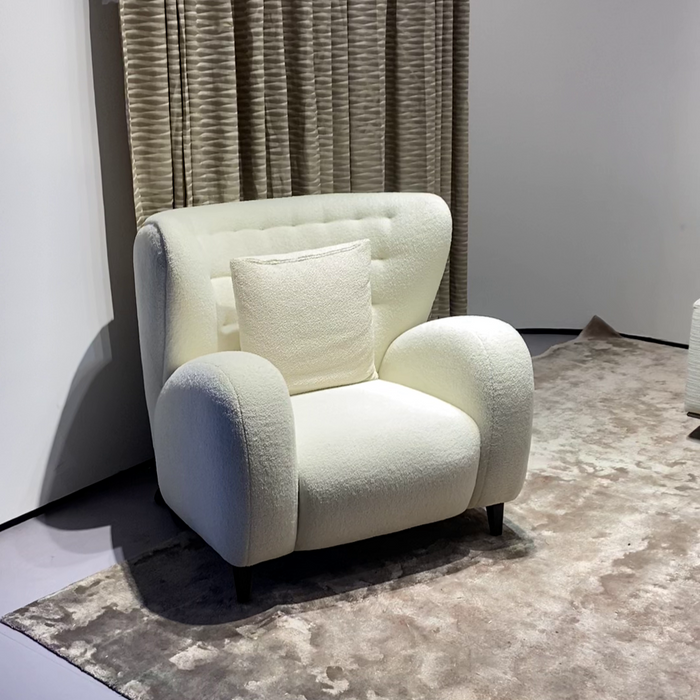 Cozy White Lounge Chair