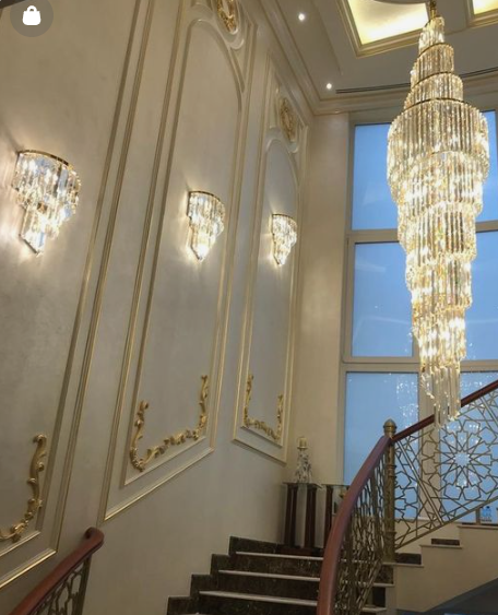 Extra Large Luxury Spiral Crystal Chandelier in Gold Finish With Wall Light