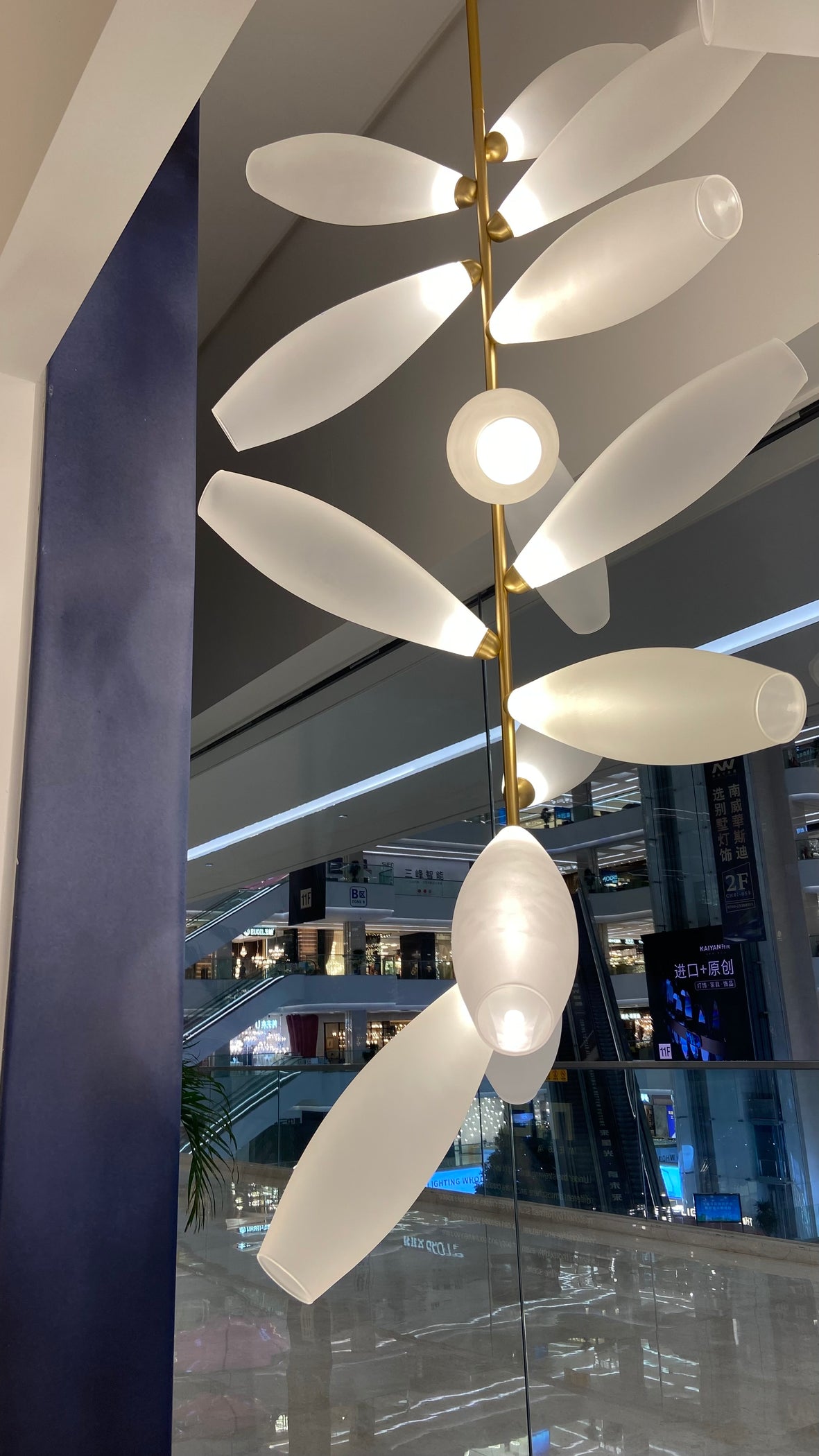 Minimalist Linear Rice Grain Shaped Bulb Chandelier for Dining Room ...
