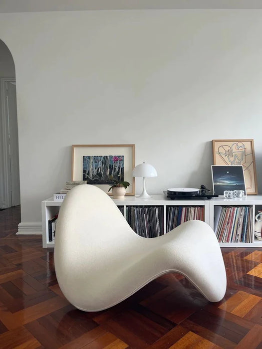 Creative Design Tongue Lounge Chair