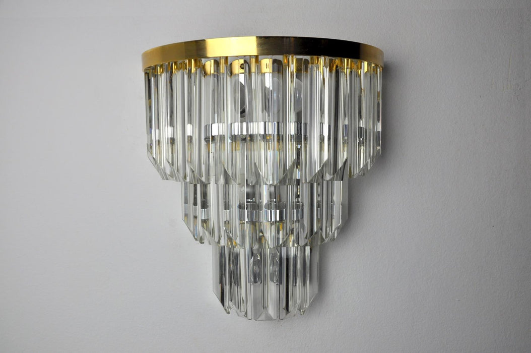 Lámpara de araña de cristal en espiral de lujo extra grande con acabado dorado y aplique de pared