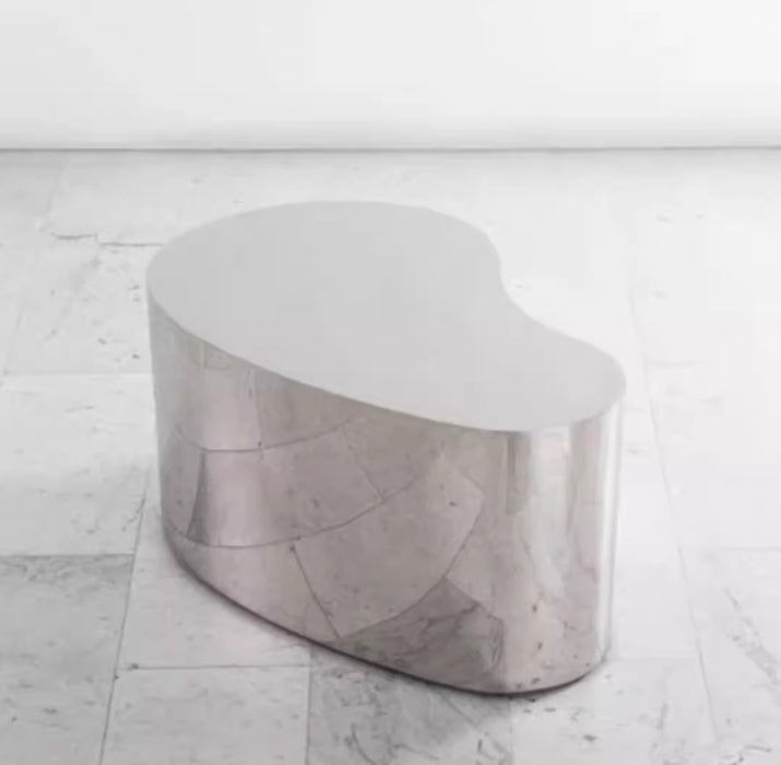 Mesa de centro minimalista simple de acero inoxidable con espejo de forma especial