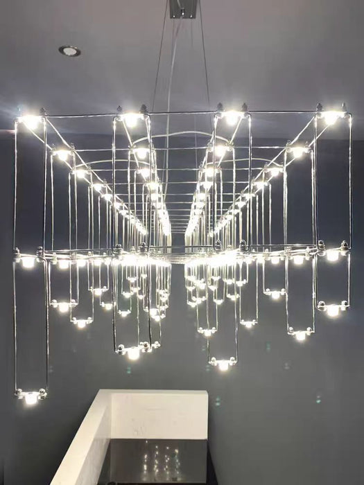 Lámpara de araña moderna de metal rectangular con acabado cromado