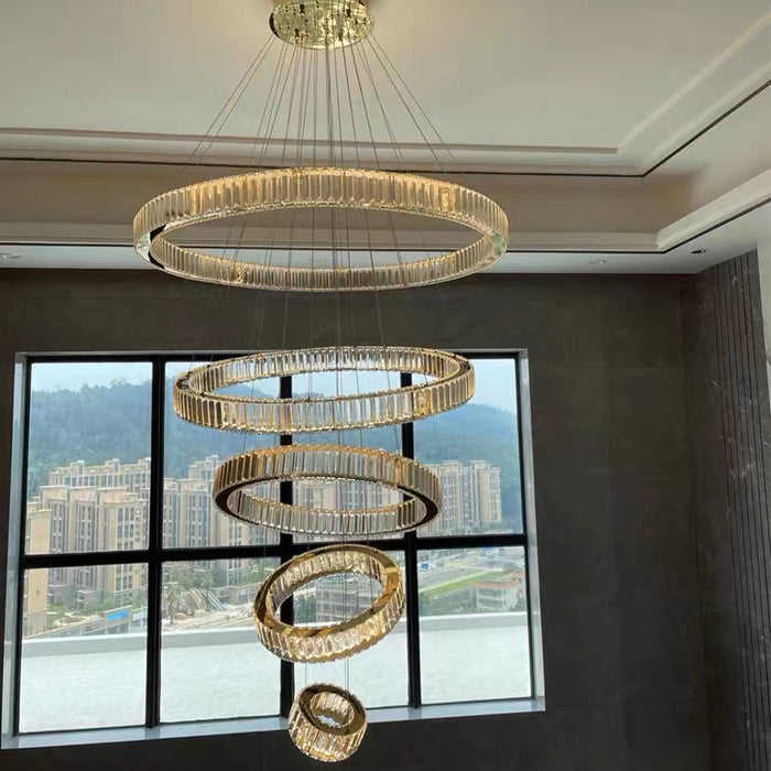 Lampadario moderno da ingresso anteriore con 5/6/7 anelli, lampada da soffitto con finitura in cristallo oro/cromo