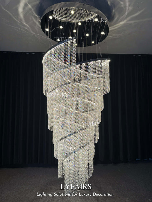 Lampadario di cristallo alto di grandi dimensioni in acciaio inossidabile cromato per ingresso su scala