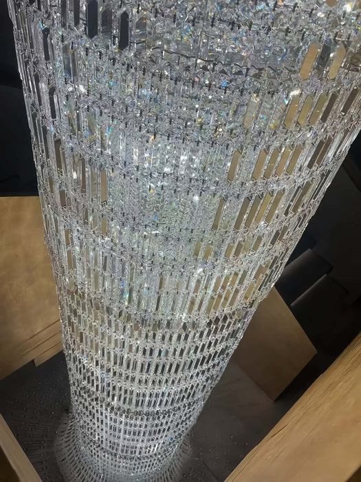 Lámpara de araña de cascada con columna de techo larga de cristal plateado de diseñador de arte de gran tamaño