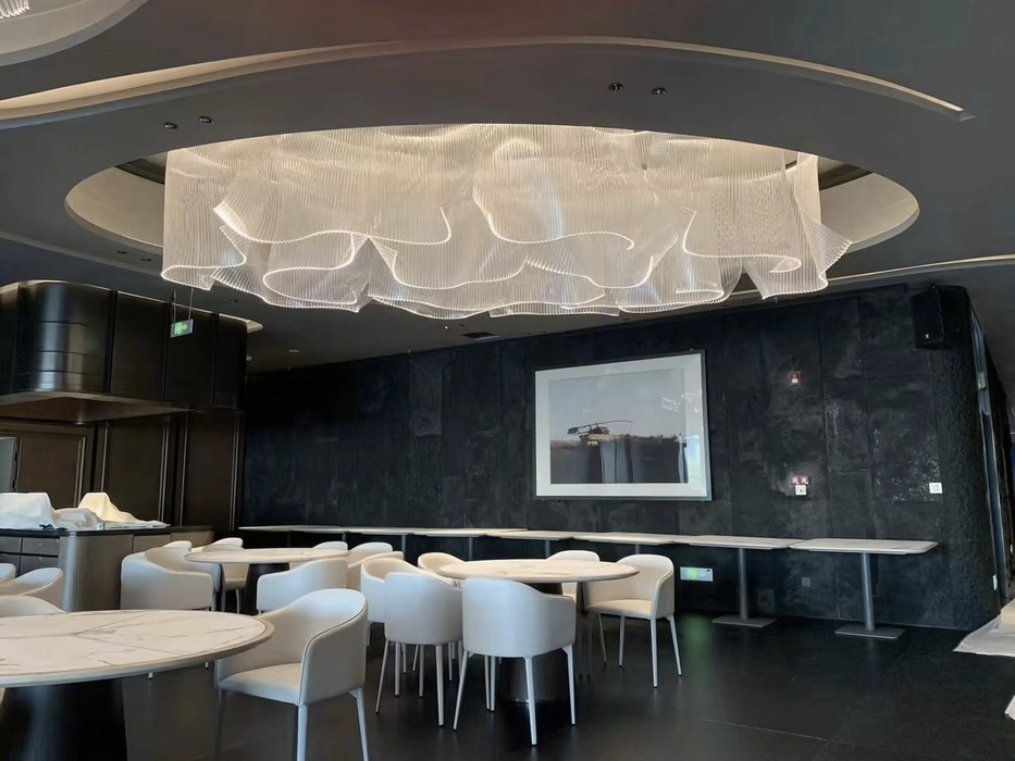 Designer's Luxury Acrylic Wave Ribbon Chandelier for Dining Areas/Lobby/Commercial Space