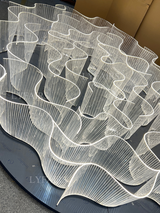 Designer's Luxury Acrylic Wave Ribbon Chandelier for Dining Areas/Lobby/Commercial Space