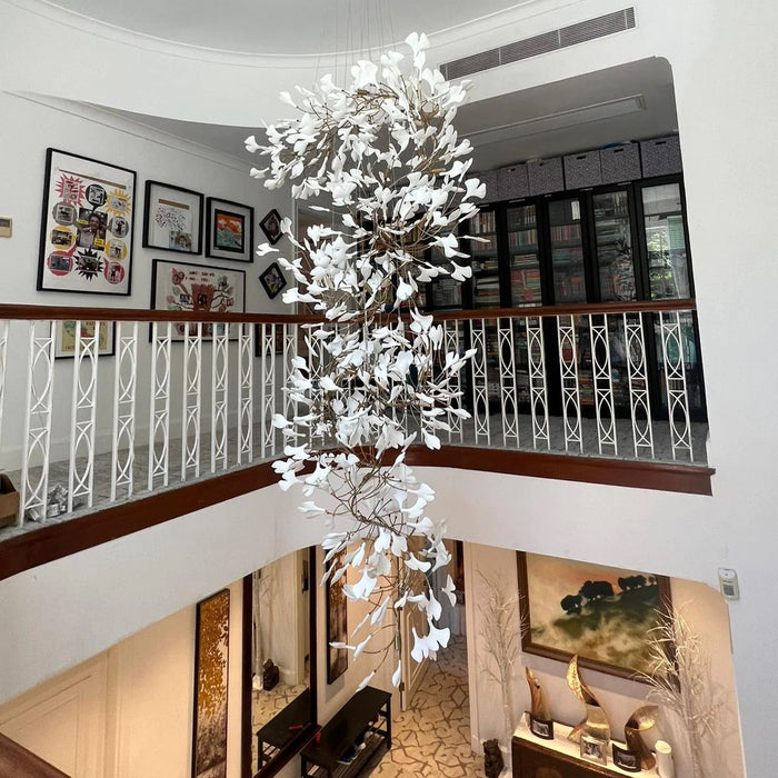Lampadario a forma di ramo di albero in ceramica con foglie di ginkgo, lampadario a sospensione per soffitto alto, soggiorno, sala dell'hotel