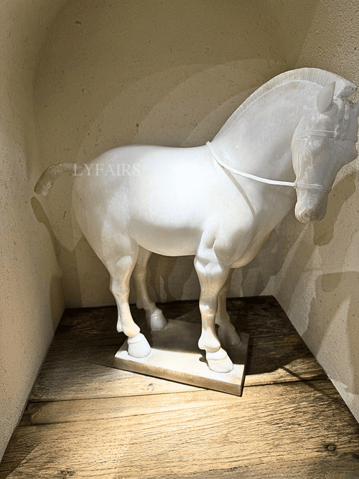 Head-down Little Horse Sculpture