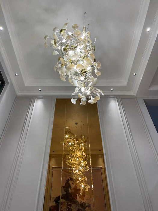 Lámpara colgante con forma de rama de árbol, lámpara de cerámica con hojas de Ginkgo, para techo alto, sala de estar, pasillo de Hotel