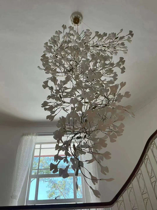 Lampadario a forma di ramo di albero in ceramica con foglie di ginkgo, lampadario a sospensione per soffitto alto, soggiorno, sala dell'hotel