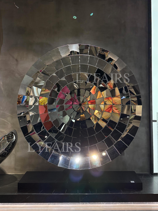 Contemporary Circular Wall Decor with Fragmented Reflective Panels
