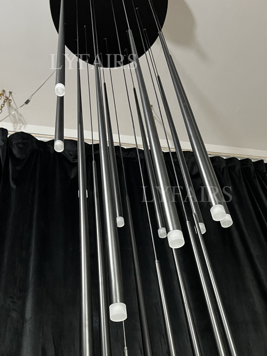 Lampadario lungo conico moderno e minimalista per sala da pranzo/soggiorno/soffitto duplex/scala a chiocciola