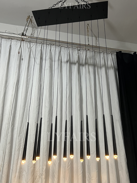 Lampadario a sospensione foyer per illuminazione a soffitto con scala minimalista in finitura ottone/nero/nichel