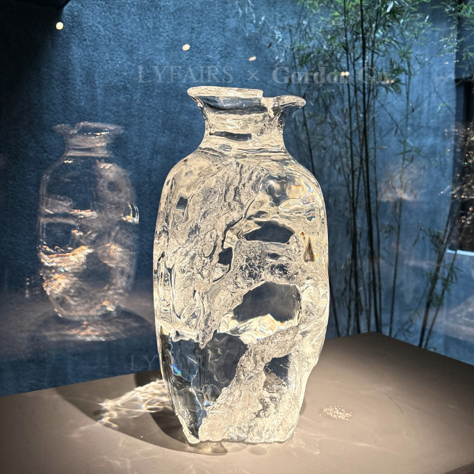 LYFAIRS x GORDON GU Engraved Vase