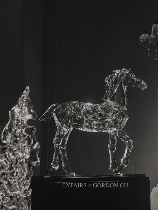 LYFAIRS x GORDON GU Triumphant Horse Sculpture