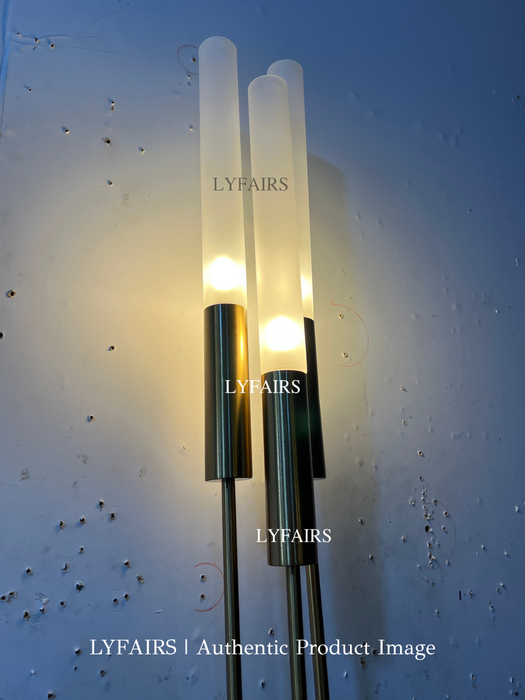 Lámpara de pared de latón de tres varillas de lujo con luz nórdica para mesita de noche/sala de estar/pasillo
