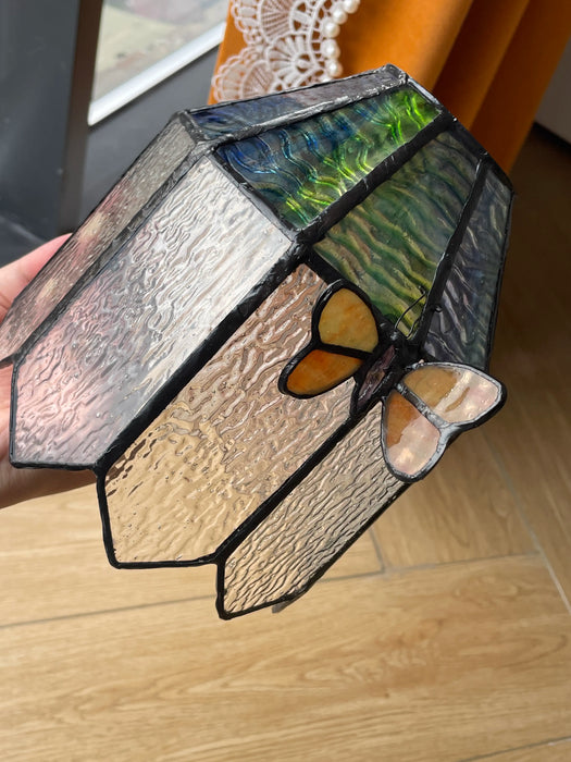 Moderna lampada a sospensione a farfalla in vetro colorato