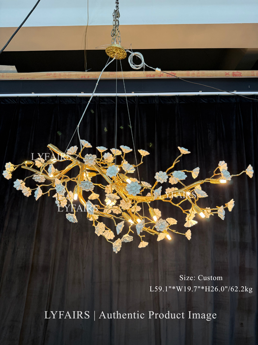 Lampadario a forma di ramo con ciondolo a forma di fiore in ottone e ceramica di arte postmoderna per soggiorno/sala da pranzo