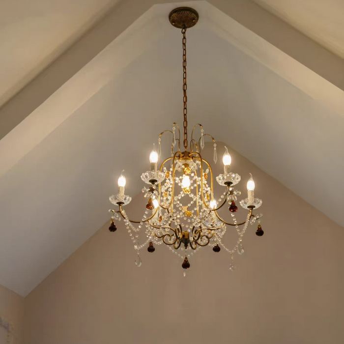 Esplendor majestuoso: lámpara de techo de cristal antigua francesa adornada