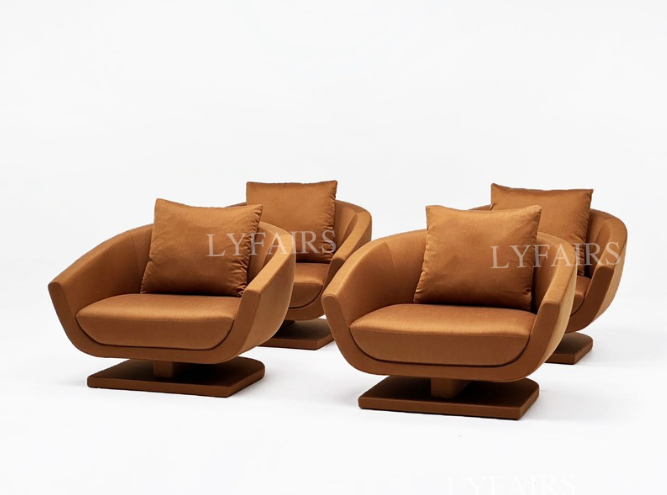 Shell-like Lounge Chair