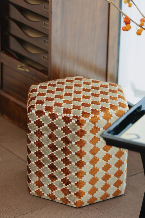 Retro Geometric Clover Amber Hush Cut‑Velvet Accent Armchair