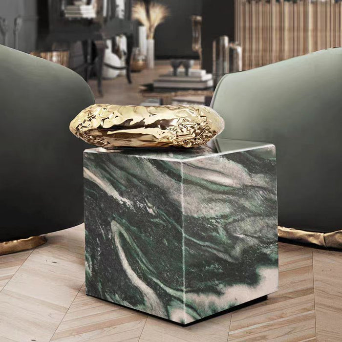 Tavolino in marmo in stile italiano nei colori caffè/bianco/verde con ottone
