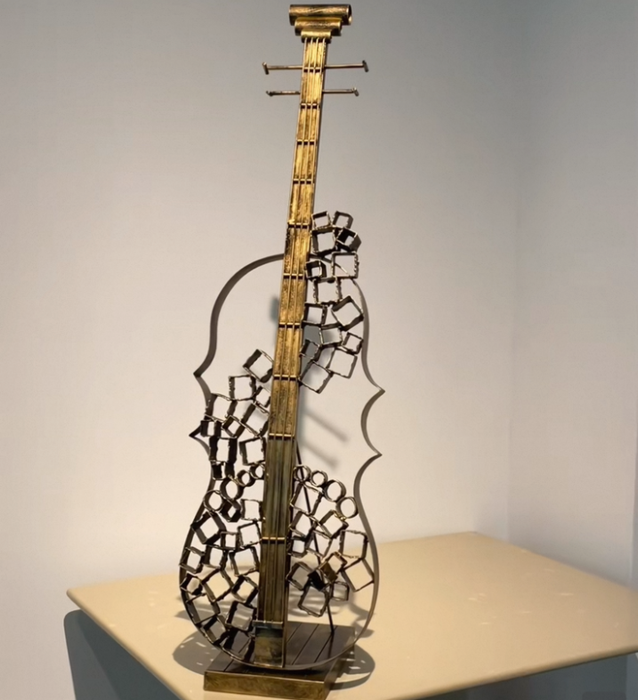 Artistic Melody Lattice Violin Sculpture