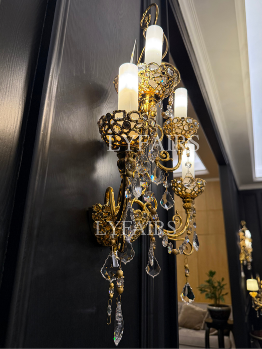 Baroque Revival Crystal Wall Lamp with Jewelry-Level Craft and Crystals
