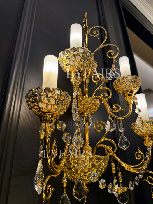 Baroque Revival Crystal Wall Lamp with Jewelry-Level Craft and Crystals