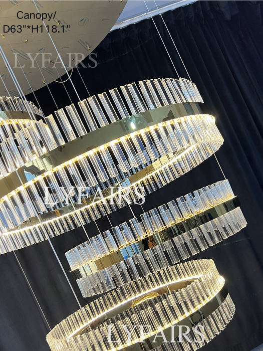 Lámpara de araña de cristal de 5 anillos con acabado dorado