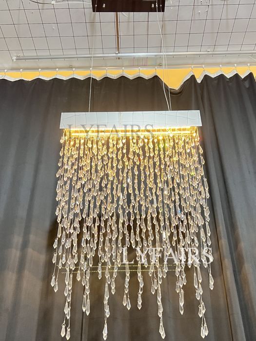 2023 nuovi modelli di design di lampadari di cristallo lunghi di lusso leggero creativo moderno con lampada da tavolo/bar