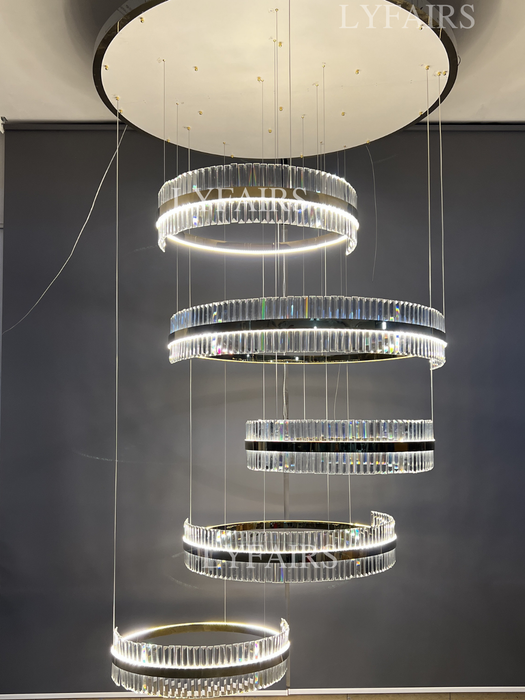 5-Ring Crystal Chandelier in Gold Finish