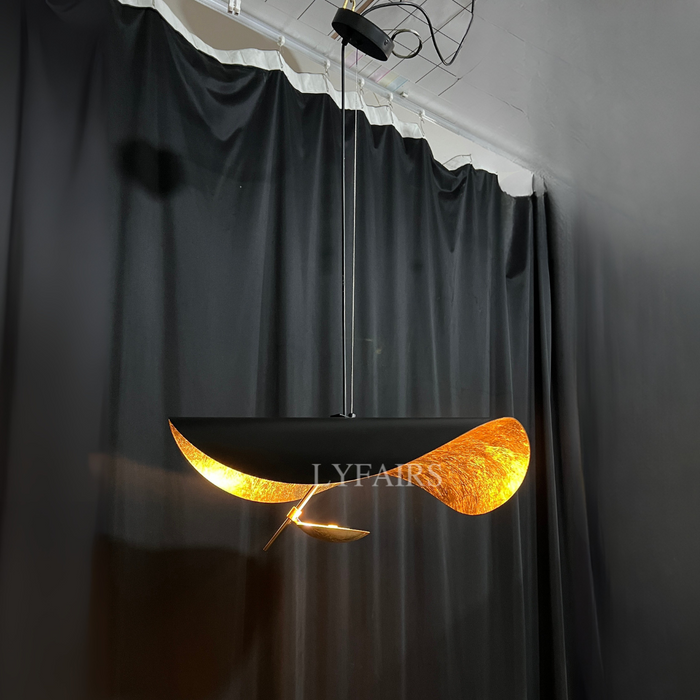 Lampadario a sospensione in foglia oro a forma di cappello di arte moderna modello Deigner per soggiorno/sala da pranzo