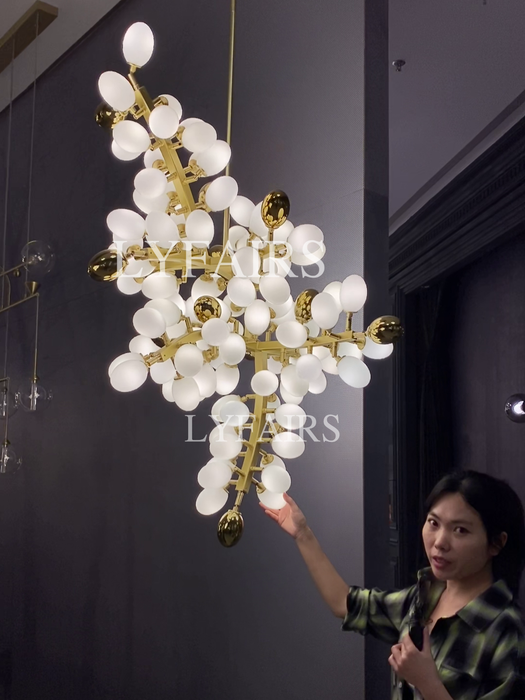 Light Luxury Nordic Creative Art Designer Pure White Grape Chandelier for Living/Dining Room