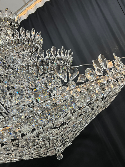 Lampadario di cristallo floreale impero di lusso con lampada moderna a 4 strati per foyer e soggiorno