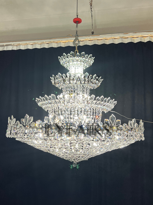 Lampadario di cristallo floreale impero di lusso con lampada moderna a 4 strati per foyer e soggiorno