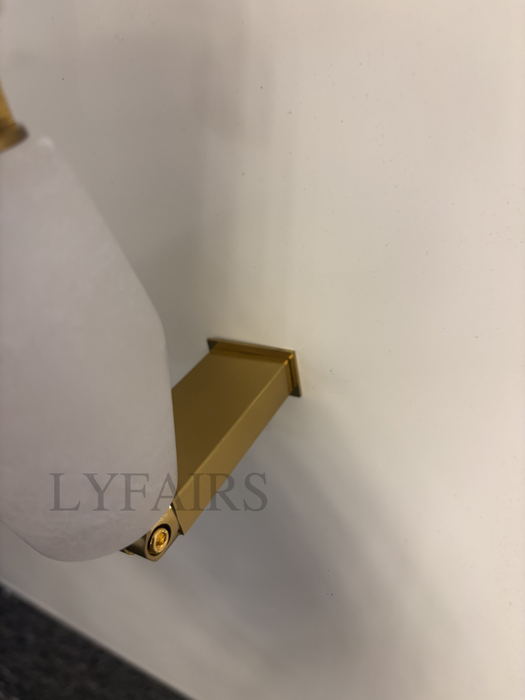 Modern Alabaster Necklace Wall Lamp