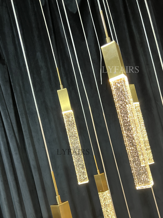 Lampadario di cristallo a bolle di ghiaccio leggero e lussuoso con finitura oro/cromo/nera per scale/atrio