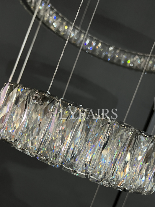 Lámpara de araña de cristal con anillo en capas moderna para sala de estar/foryer/escalera de techo alto