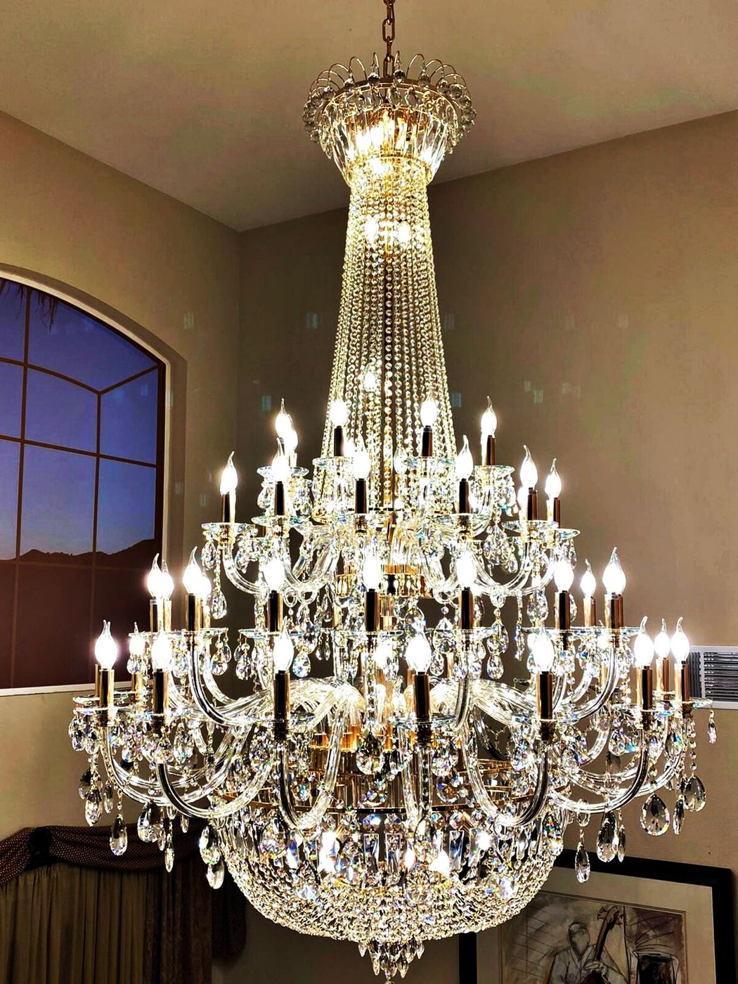 Decorative chandelier inspiration for elegant residential interiors