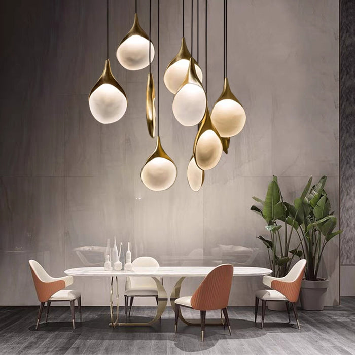 Aesthetic Minimalism Personified: Infuse your Space with the Clean, Crisp Design of this Contemporary Ceiling Lamp