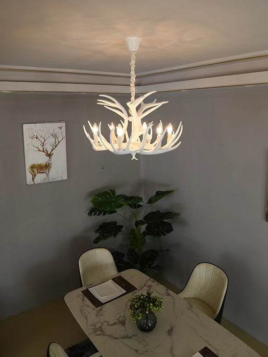 Lampadario a candelabri con corna in resina rustica vintage conveniente per soggiorno/ristorante/caffetteria/bar