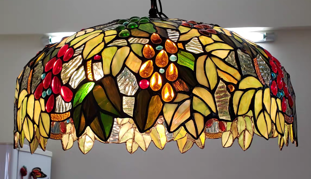 Tiffany Vintage Style Multi-Color Glass Grapes Pendant Chandelier for Cafe/Bar/Entryway
