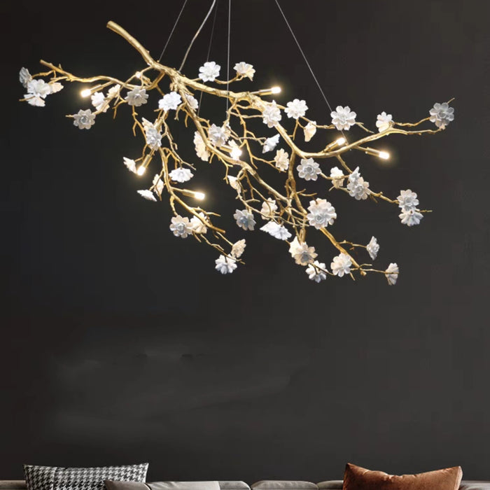 Lámpara de araña con rama colgante de flores de latón y cerámica de arte posmoderno para sala de estar/comedor