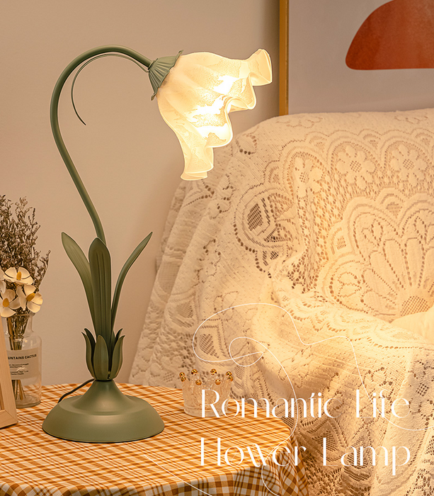 Lámpara de mesa creativa y romántica con flores de lirio de los valles multicolor para mesita de noche/escritorio de estudio/dormitorio de niña