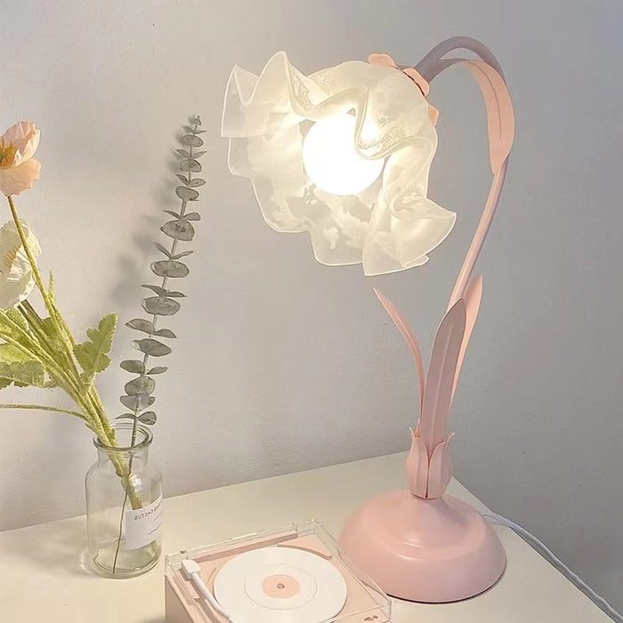 lamp,lamps,flower,colorful,glass,iron,desk,bedside,green,pink,grey,retro,romantic,study