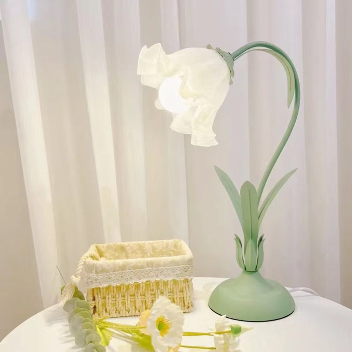 Lámpara de mesa creativa y romántica con flores de lirio de los valles multicolor para mesita de noche/escritorio de estudio/dormitorio de niña